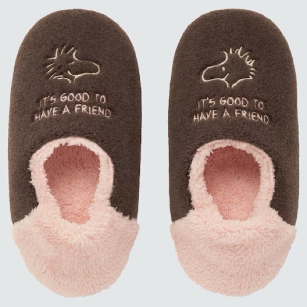 NWT Uniqlo x Peanuts Fleece Slippers, Brown